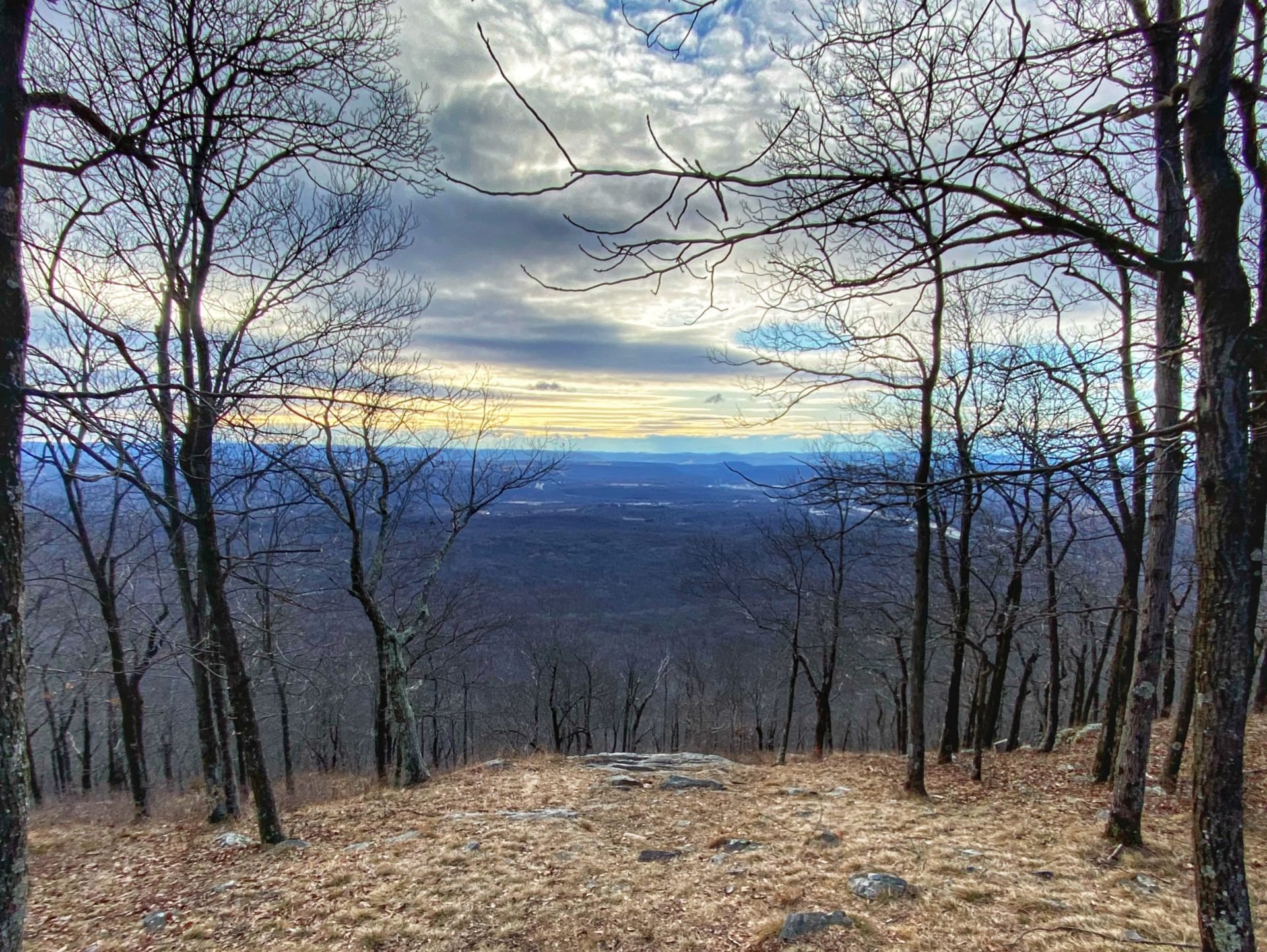 Mt. Tammany & Sunfish Pond Loop Delaware Water Gap Take a Hike!