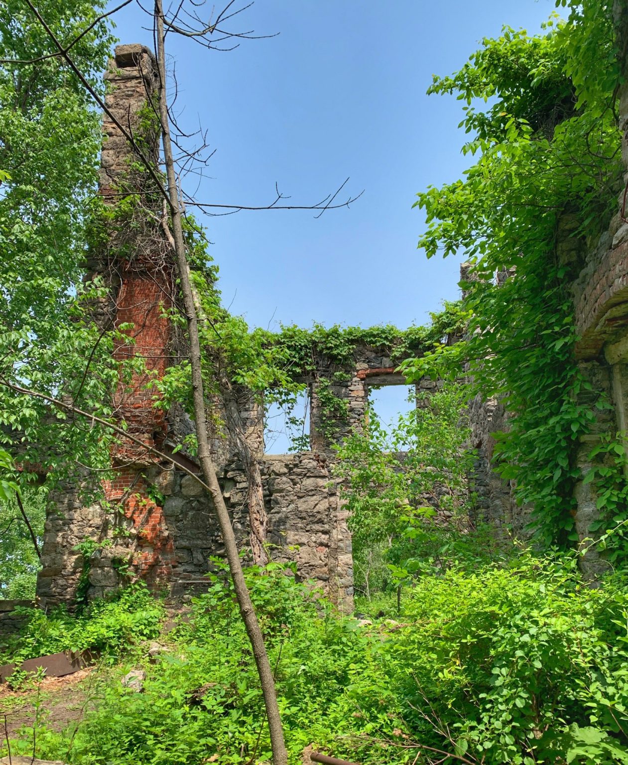 Van Slyke Castle hike - Ramapo Mountain State Forest - Take a Hike!